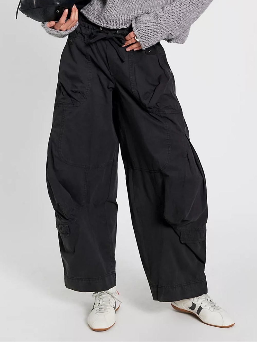NWOT FREE PEOPLE Onset Pull-On Cargo Pants | Black Sand MSRP $148 SOLD OUT COLOR